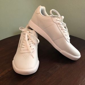 NEVER WORN White Reebok Women's size 7.5